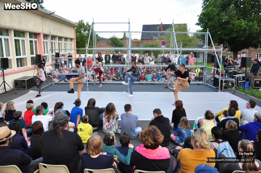 13/33 photos du spectacle D-Construction