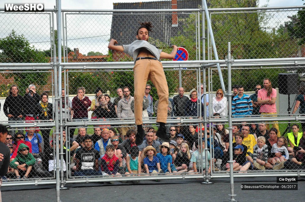 23/33 photos du spectacle D-Construction