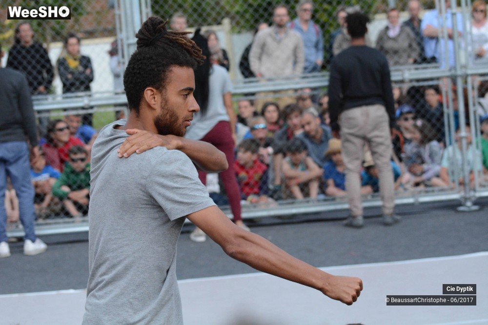 26/33 photos du spectacle D-Construction
