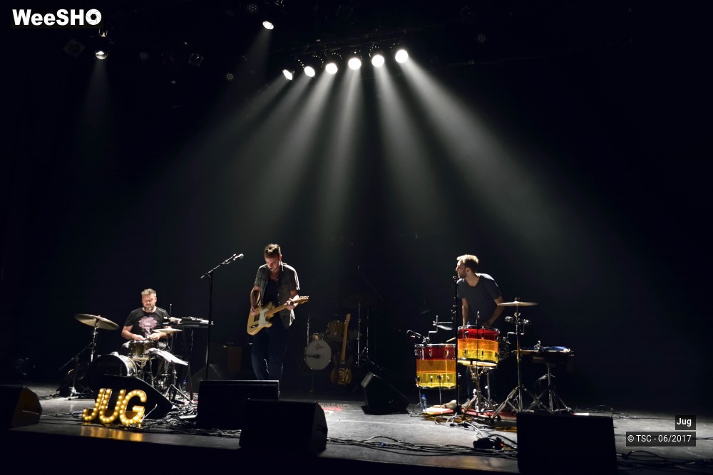14/32 photos du spectacle Jug