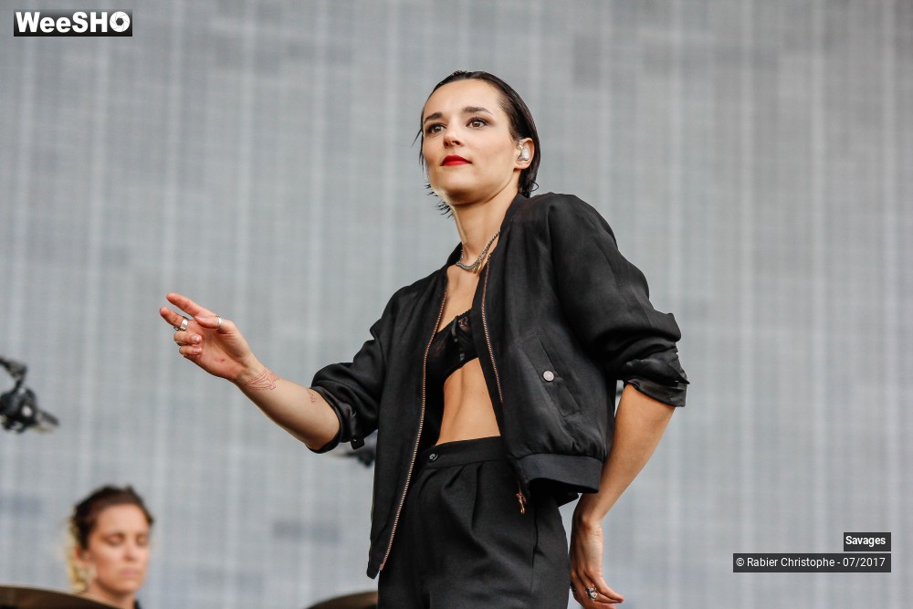 41/44 photos du spectacle Savages