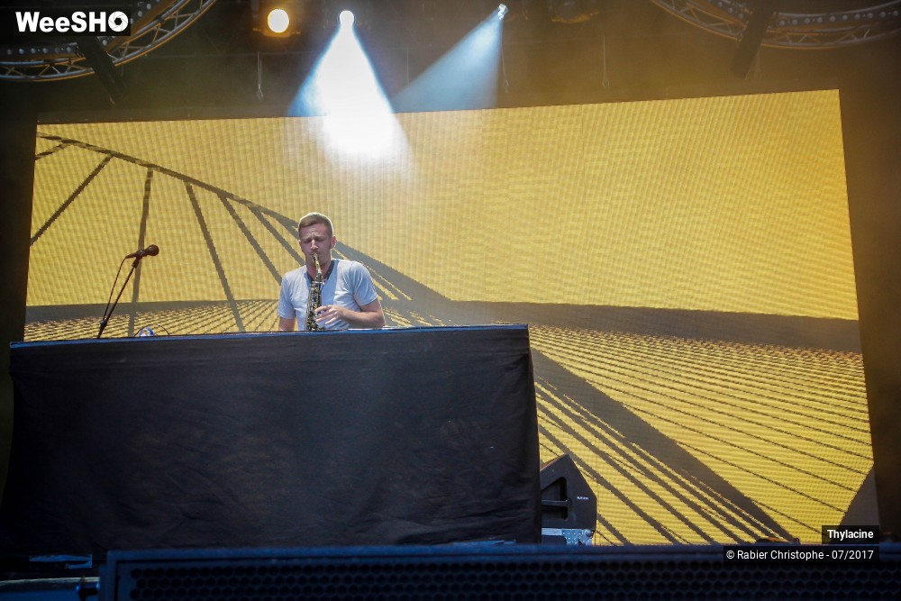 16/17 photos du spectacle Thylacine