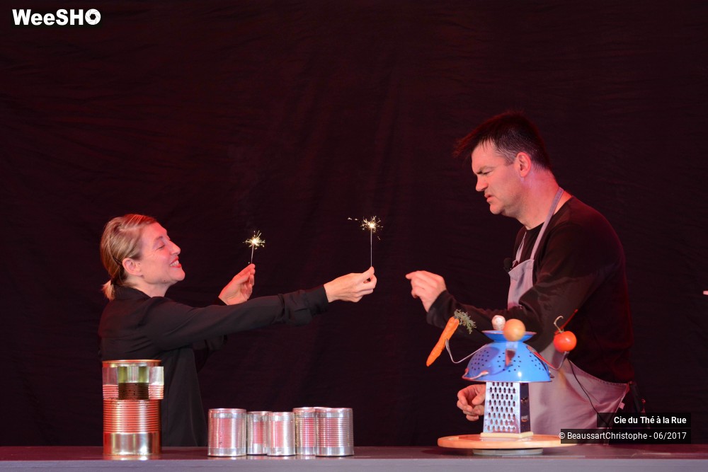 22/26 photos du spectacle La succulente histoire de Thomas Farcy
