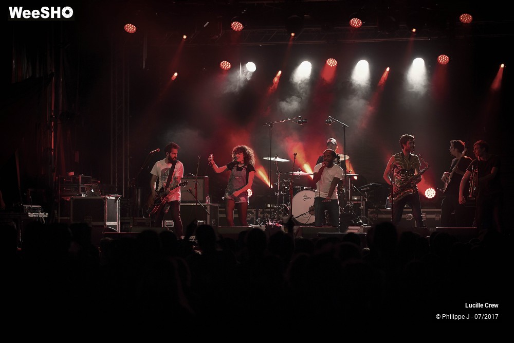 7/10 photos du spectacle Lucille Crew
