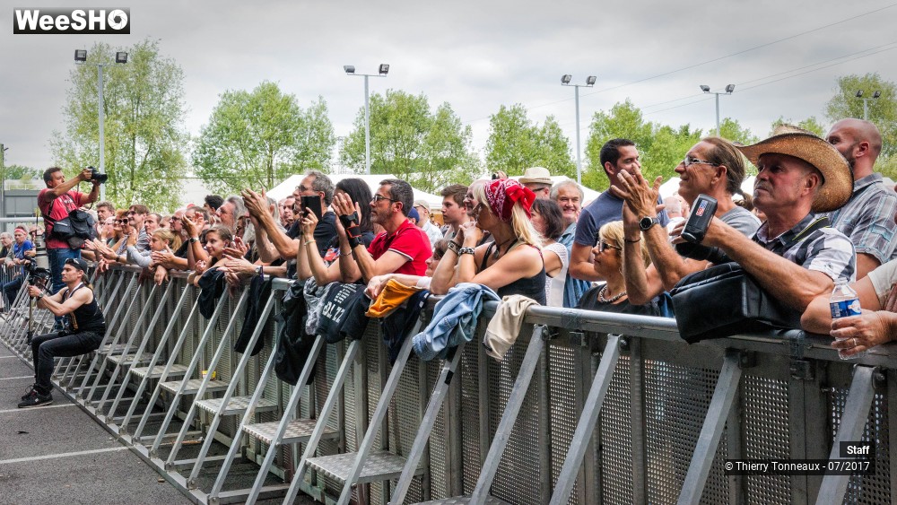 14/31 photos du spectacle Au pied du chêne 2017 Ambiance