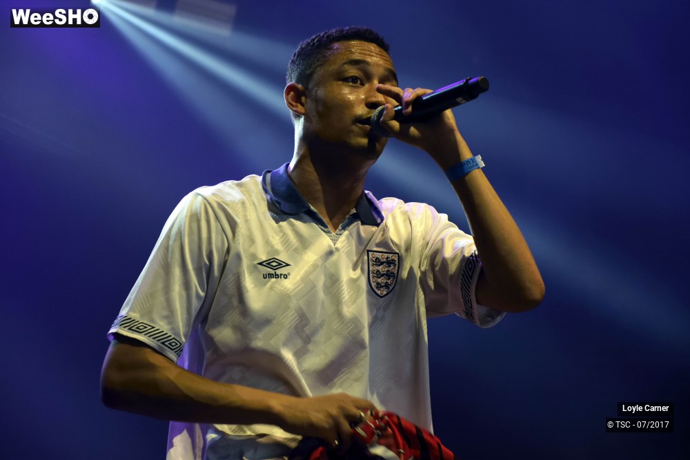 2/5 photos du spectacle Loyle Carner