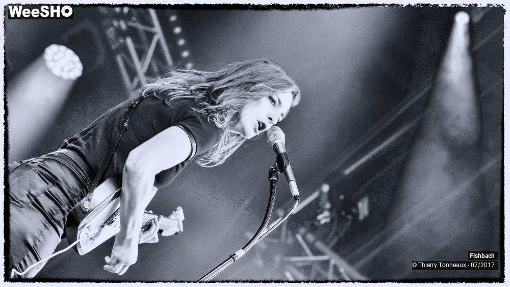 3/15 photos du spectacle Fishbach