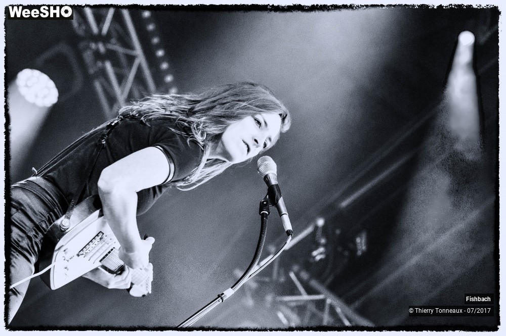 5/15 photos du spectacle Fishbach