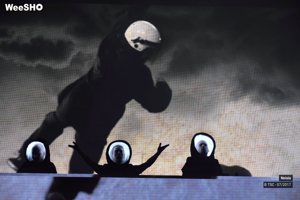 14/19 photos du spectacle Noisia - Outer Edges