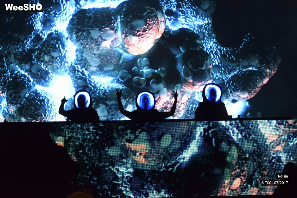 15/19 photos du spectacle Noisia - Outer Edges