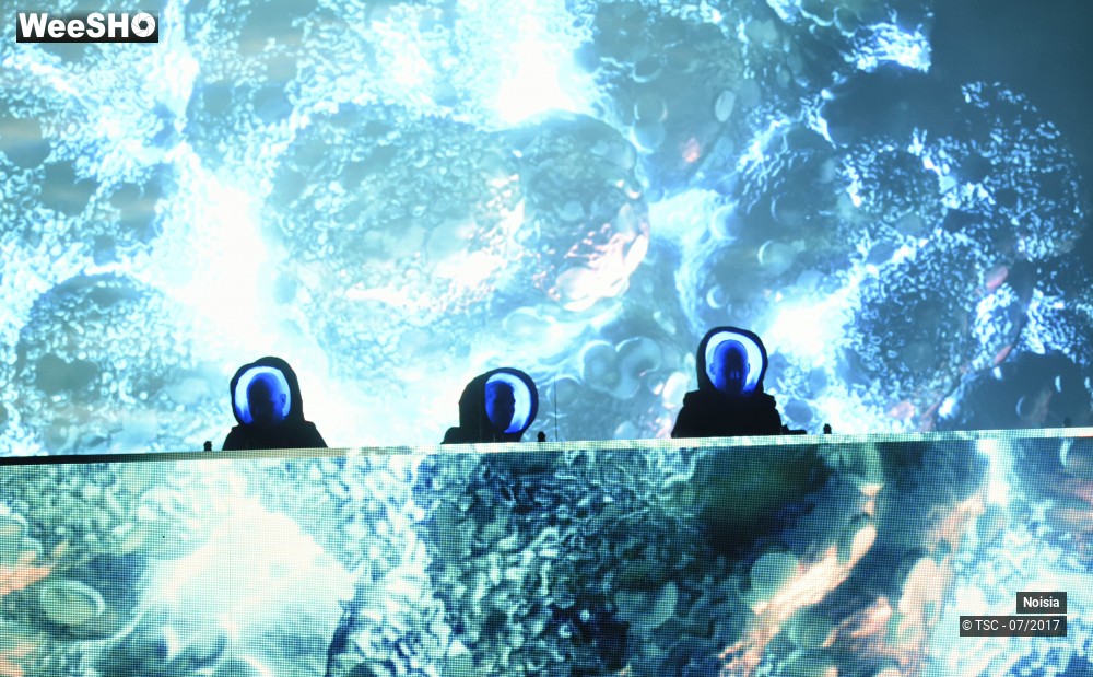 16/19 photos du spectacle Noisia - Outer Edges