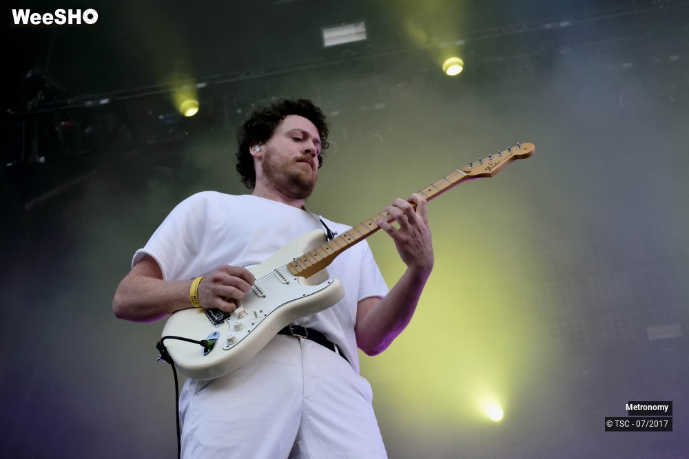 15/26 photos du spectacle Metronomy