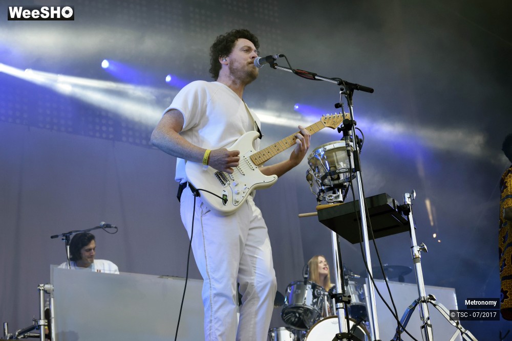 22/26 photos du spectacle Metronomy