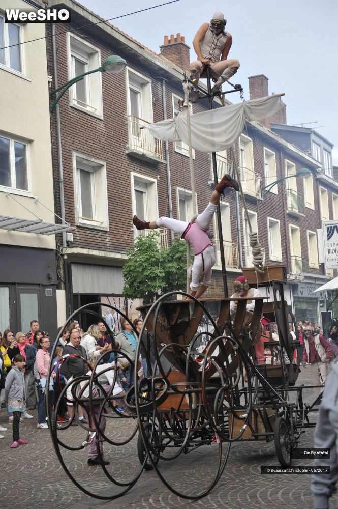 10/46 photos du spectacle Deambuloscopie