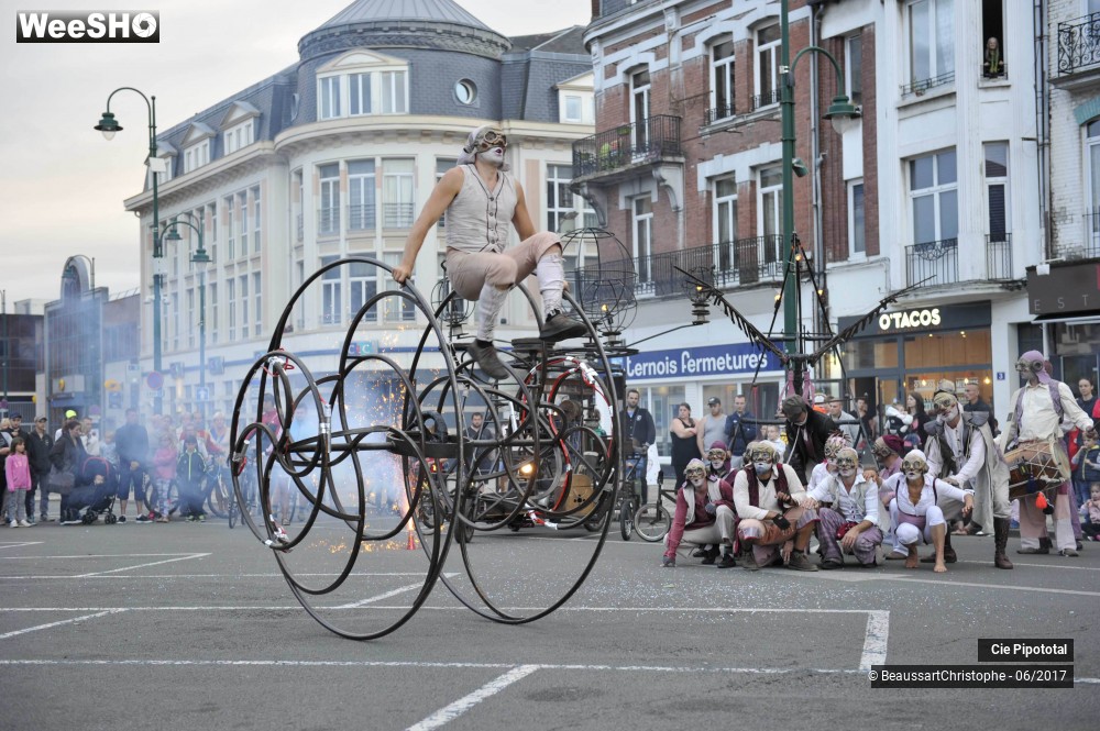 46/46 photos du spectacle Deambuloscopie