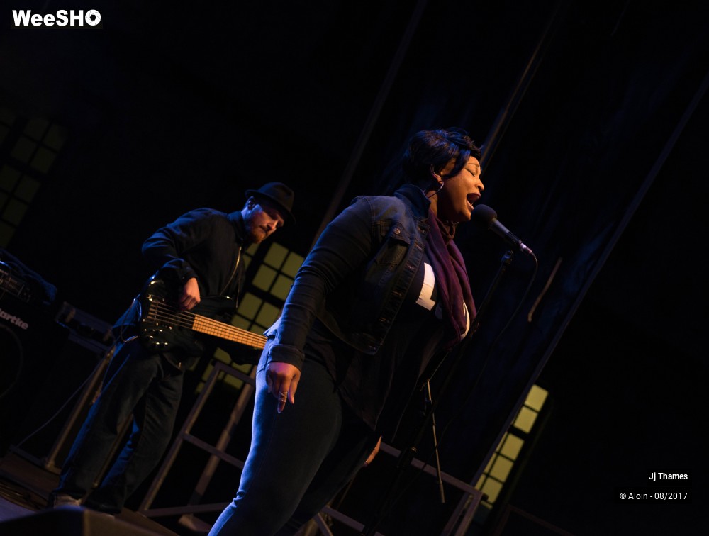 4/15 photos du spectacle Jj Thames