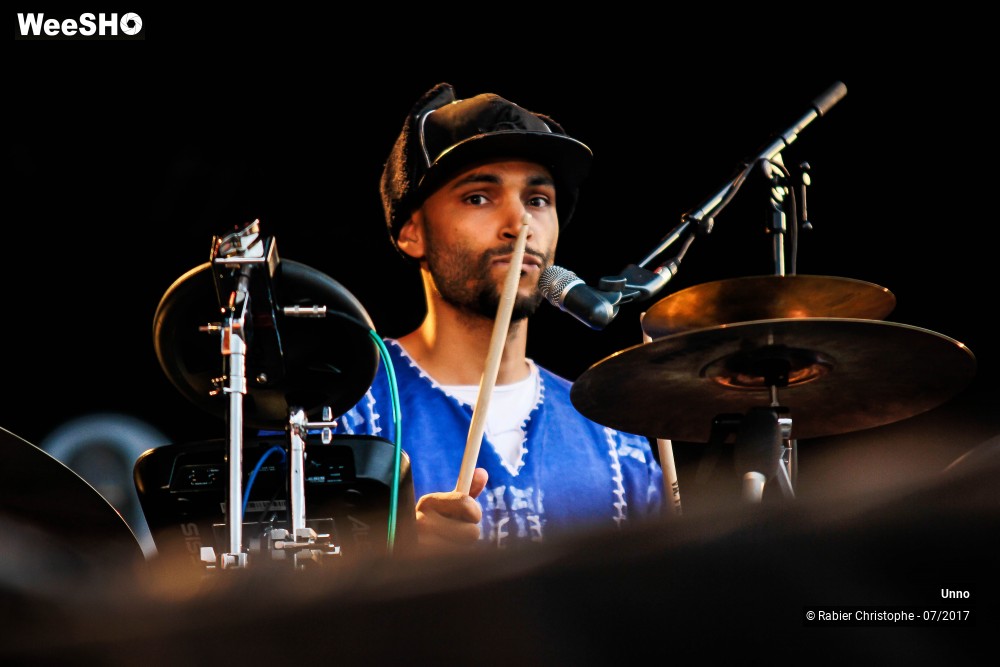 20/23 photos du spectacle Unno