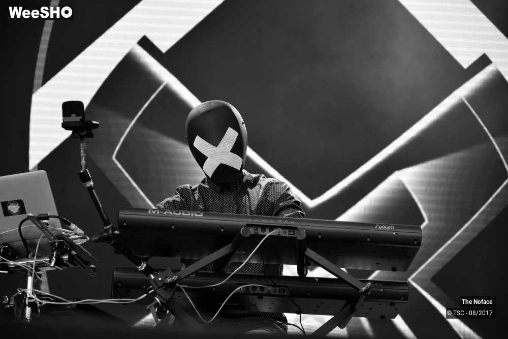 21/44 photos du spectacle The Noface