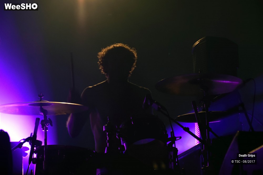 4/6 photos du spectacle Death Grips
