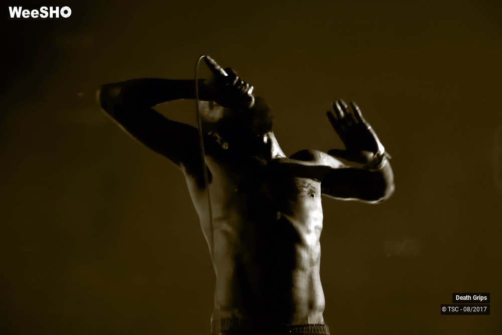 5/6 photos du spectacle Death Grips