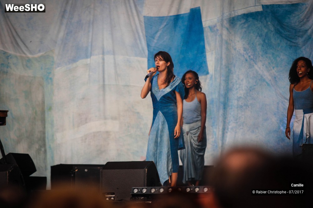 15/18 photos du spectacle Camille