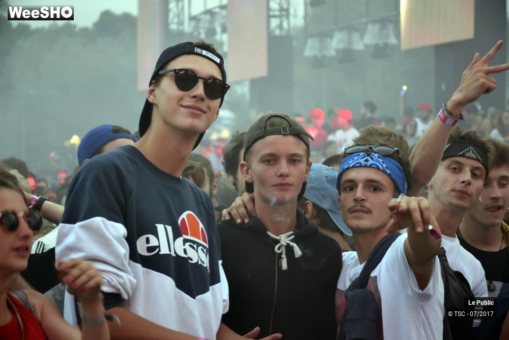 6/31 photos du spectacle Ambiance Dour Festival 2017 Jour 2