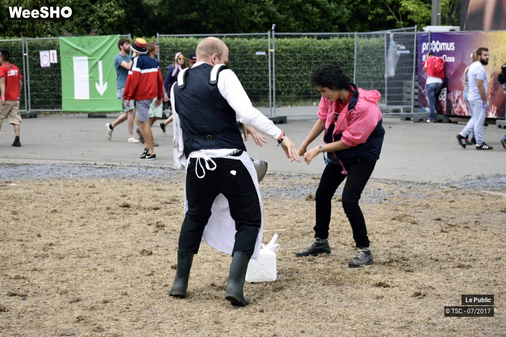 9/31 photos du spectacle Ambiance Dour Festival 2017 Jour 2