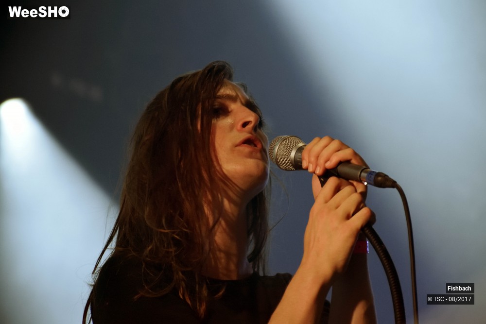 9/9 photos du spectacle Fishbach