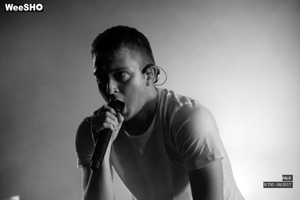 15/15 photos du spectacle Vald