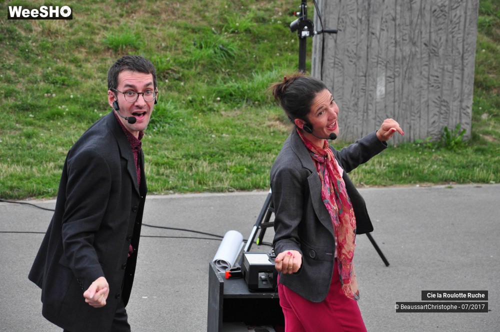 16/47 photos du spectacle Objectif l'Urne