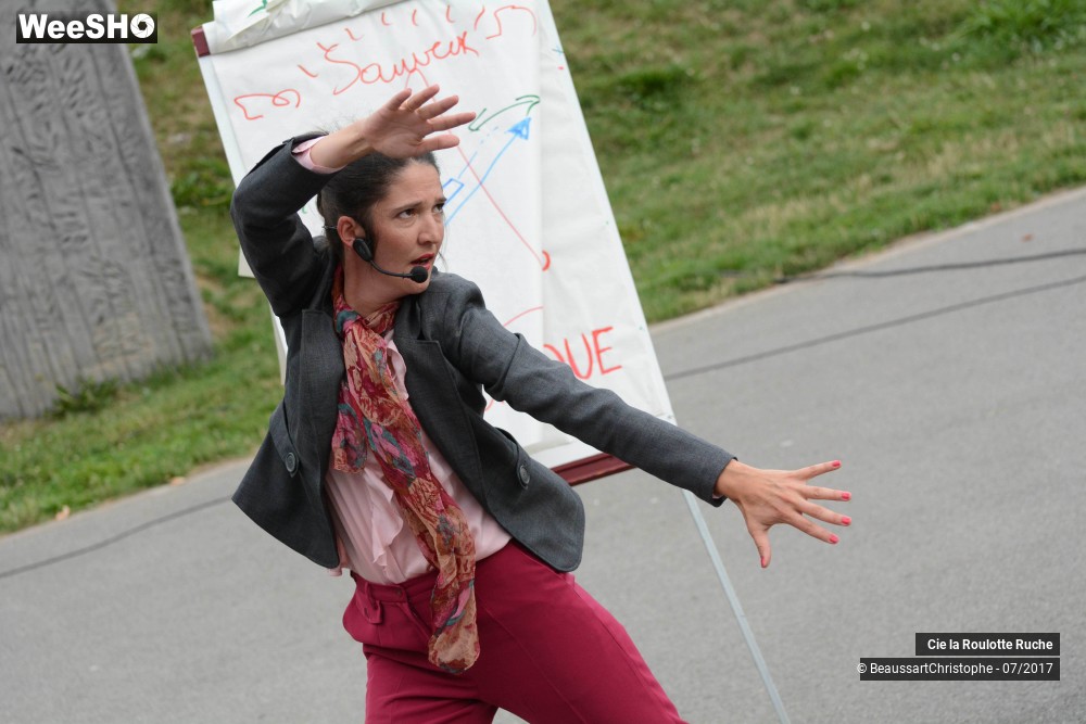 18/47 photos du spectacle Objectif l'Urne