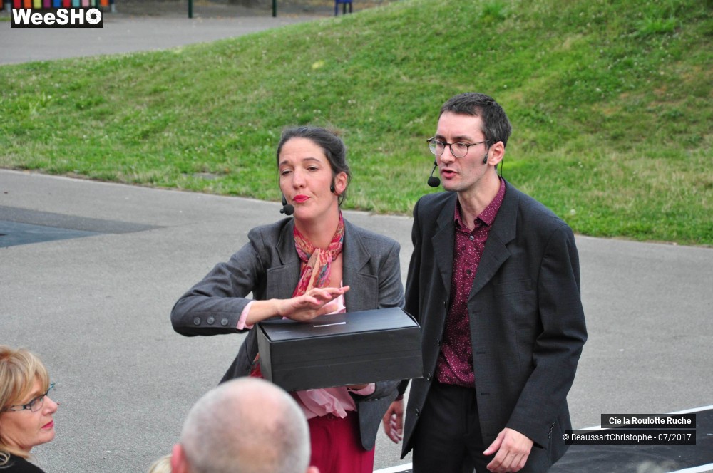 19/47 photos du spectacle Objectif l'Urne