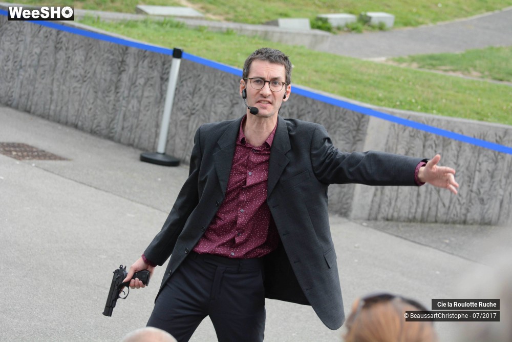 29/47 photos du spectacle Objectif l'Urne