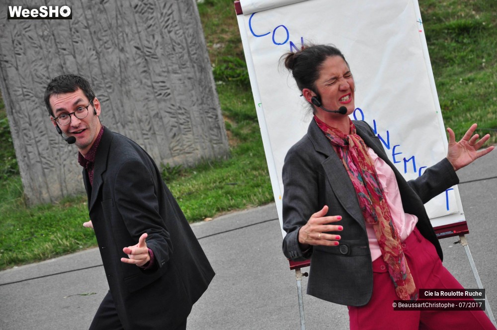 35/47 photos du spectacle Objectif l'Urne