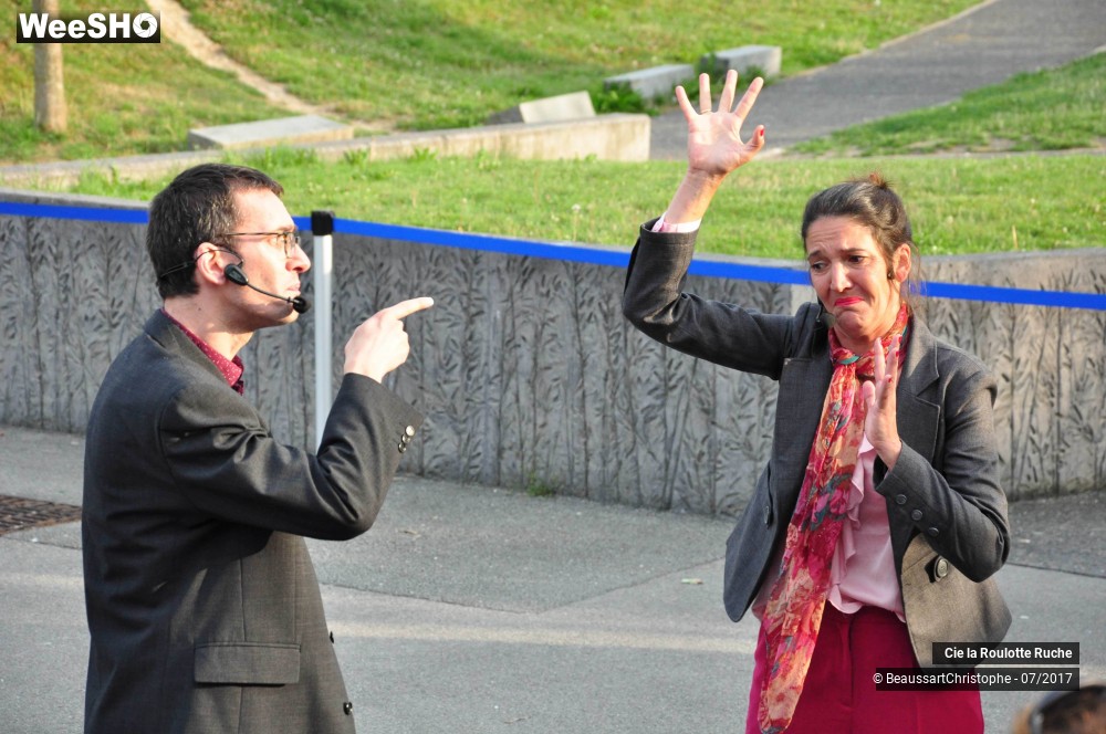 36/47 photos du spectacle Objectif l'Urne