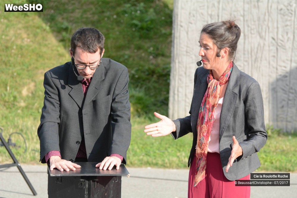42/47 photos du spectacle Objectif l'Urne