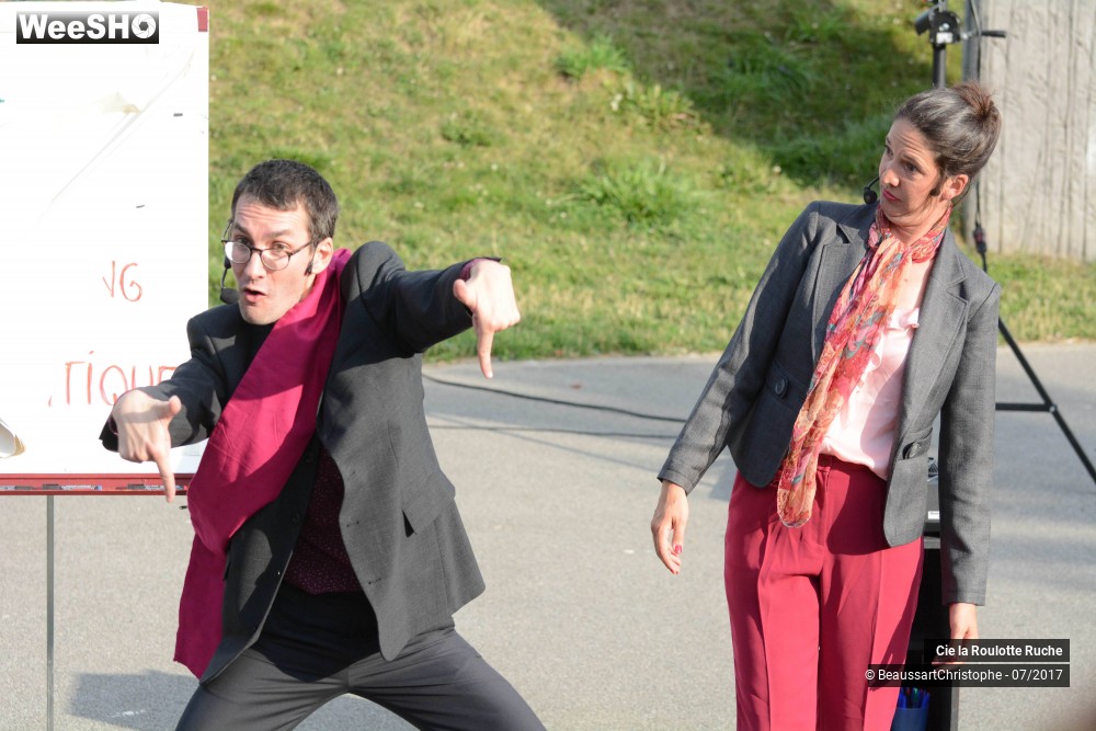 43/47 photos du spectacle Objectif l'Urne