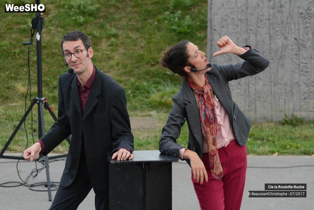 46/47 photos du spectacle Objectif l'Urne