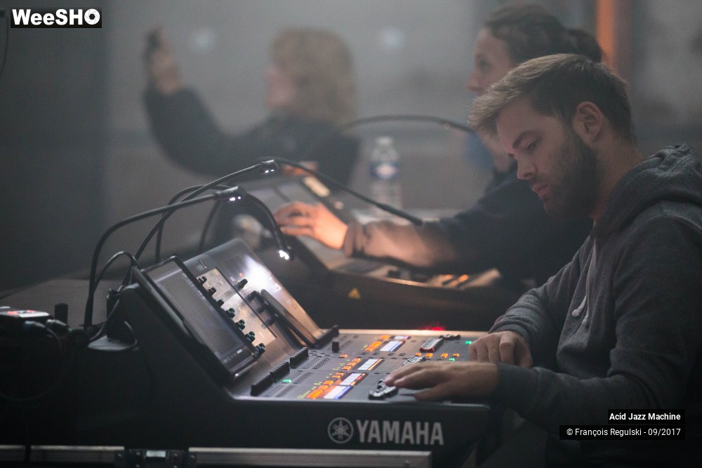 10/11 photos du spectacle Acid Jazz Machine