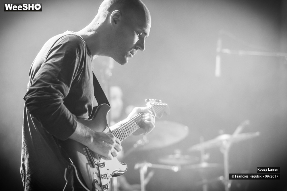 2/8 photos du spectacle Kouzy Larsen