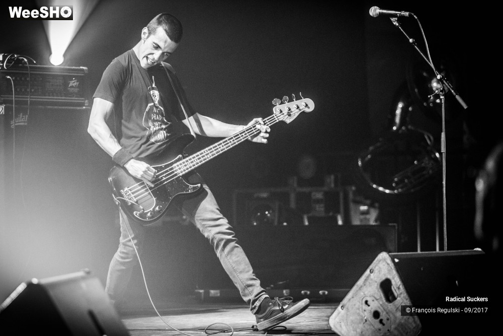6/7 photos du spectacle Radical Suckers