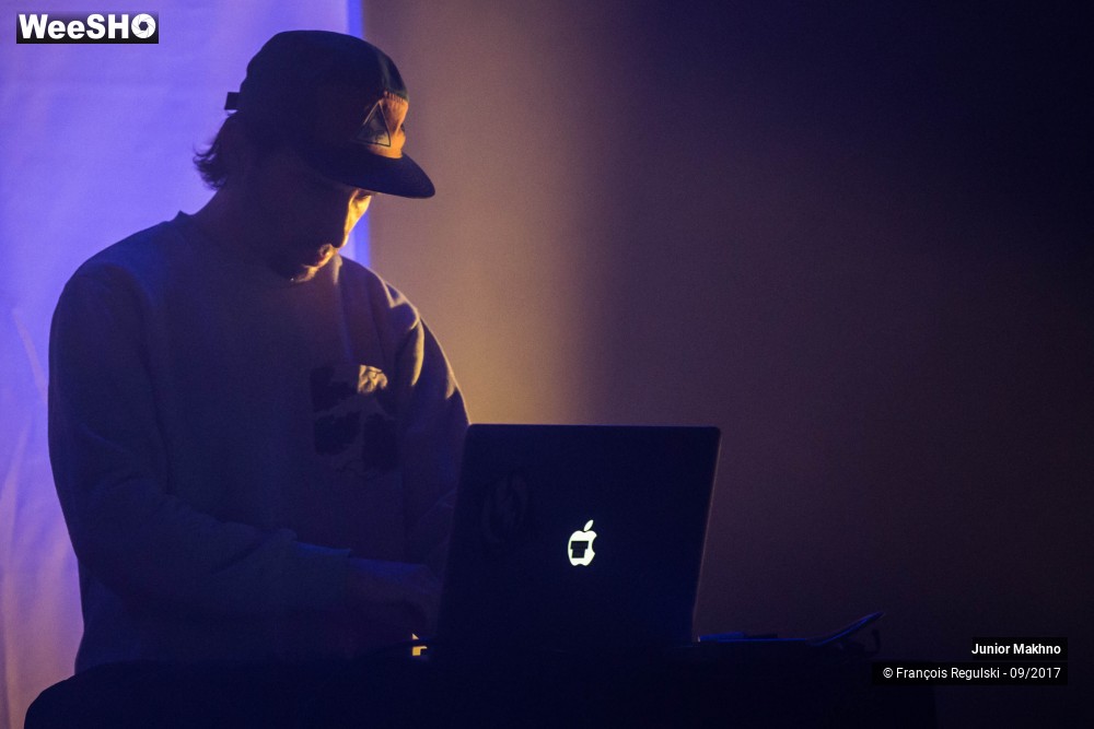 4/4 photos du spectacle Junior Makhno