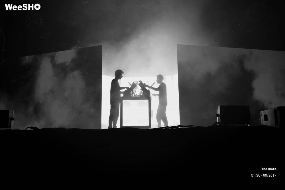 3/5 photos du spectacle The Blaze