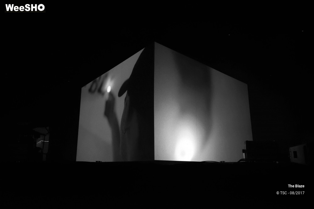 4/5 photos du spectacle The Blaze
