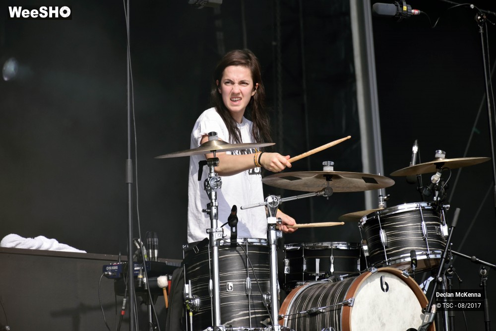 12/24 photos du spectacle Declan McKenna