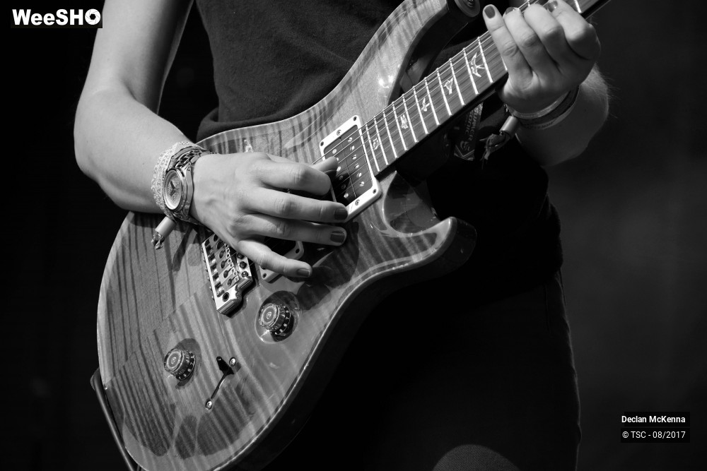 19/24 photos du spectacle Declan McKenna