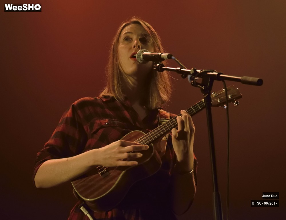 13/18 photos du spectacle Juno Duo