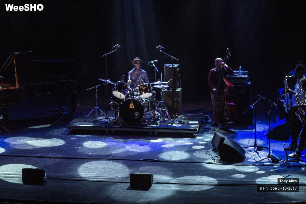 4/10 photos du spectacle Tony Allen