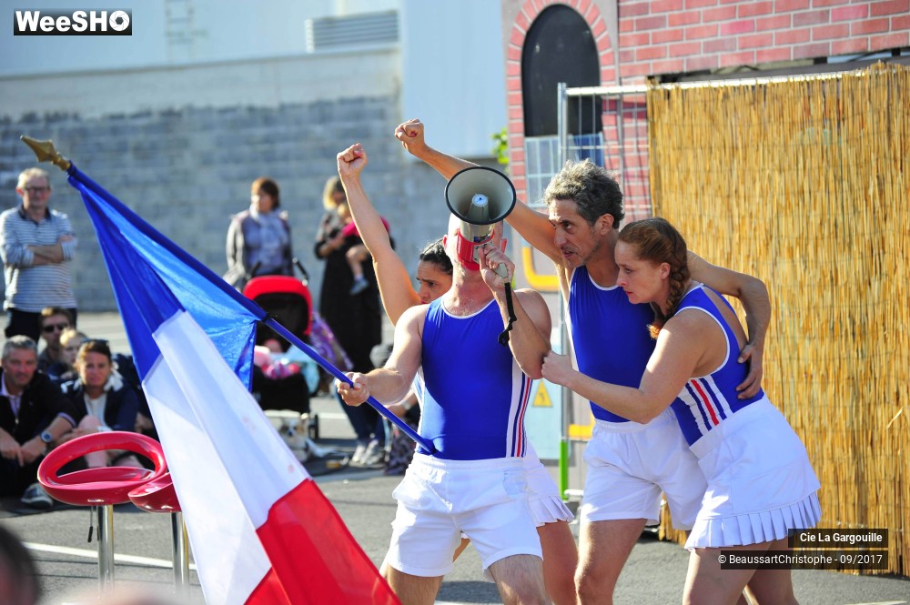 35/45 photos du spectacle L'Histoire de France en 1 heure