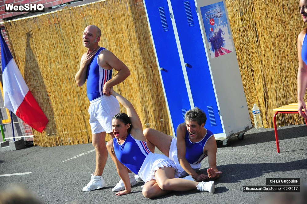 42/45 photos du spectacle L'Histoire de France en 1 heure